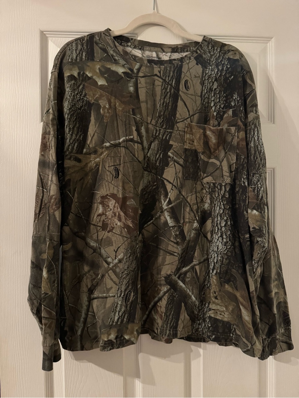 Realtree Hardwoods Camo Long Sleeve Pocket Tee